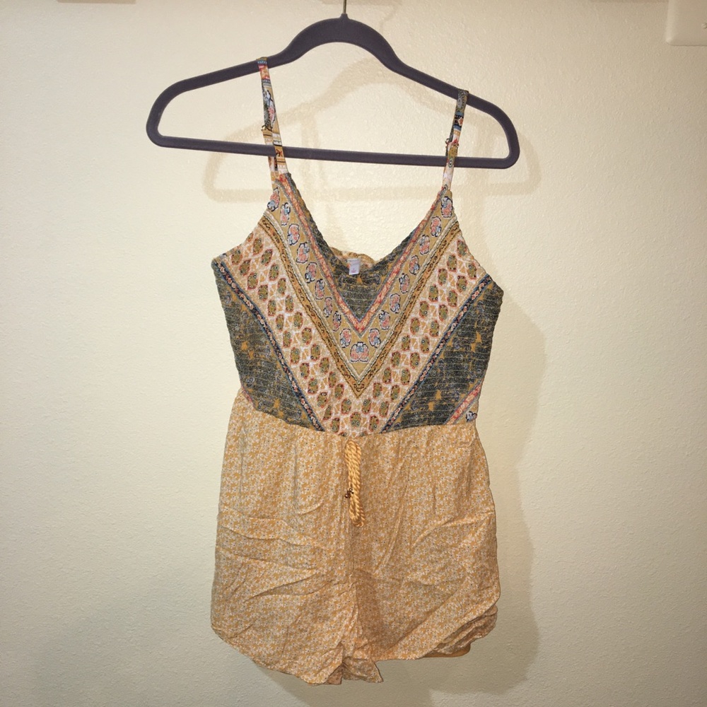 Patterned romper - Picture 2 of 7